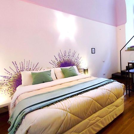 Stanza Con Bagno Privato Orvieto Centro Storico, Aria Condizionata Netflix Vicino Al Pozzo Della Cava-Affittacamere "Carvajal Rooms" Bagian luar foto