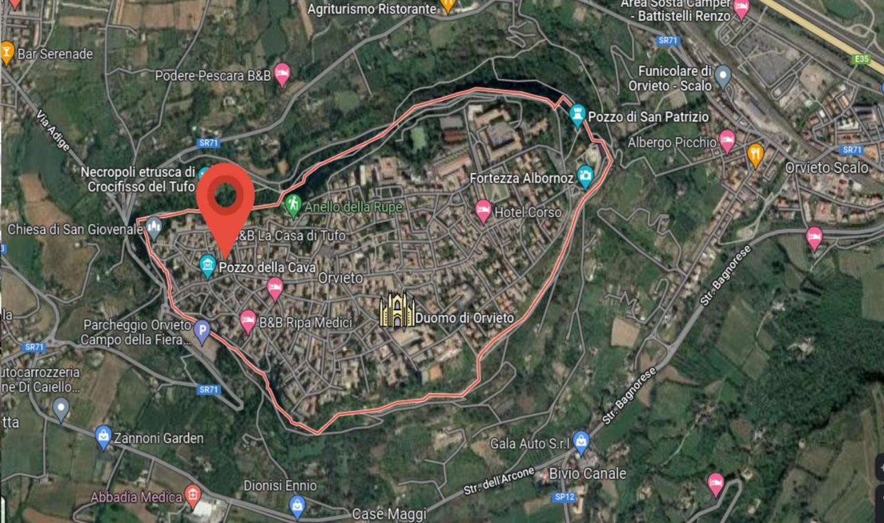 Stanza Con Bagno Privato Orvieto Centro Storico, Aria Condizionata Netflix Vicino Al Pozzo Della Cava-Affittacamere "Carvajal Rooms" Bagian luar foto